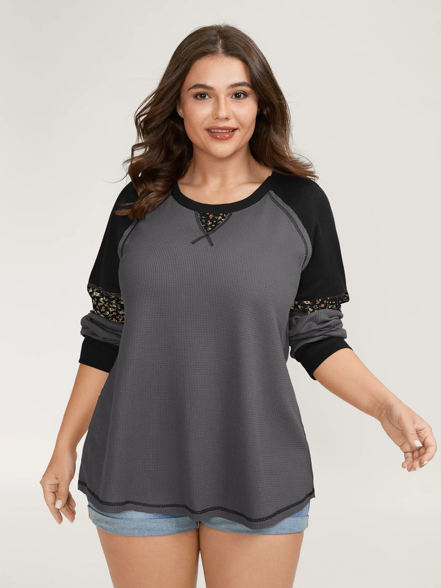 Color Contrast Waffle Knit T-Shirt - Image 7