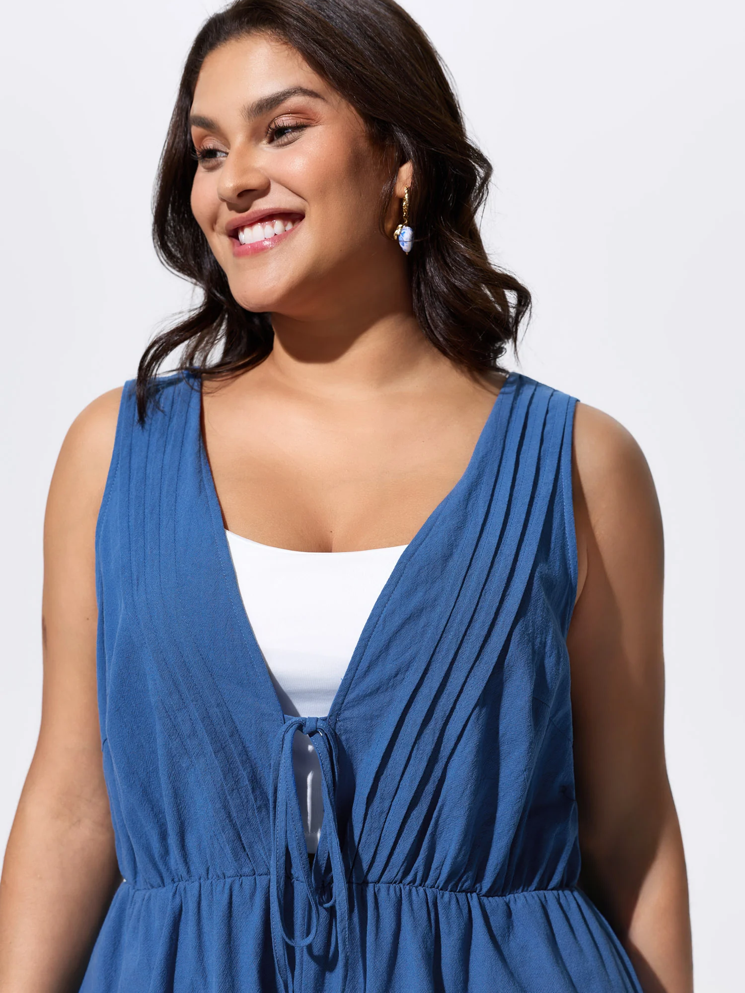 Cotton Pleated Open Back-Ties Plain Romper - Image 4