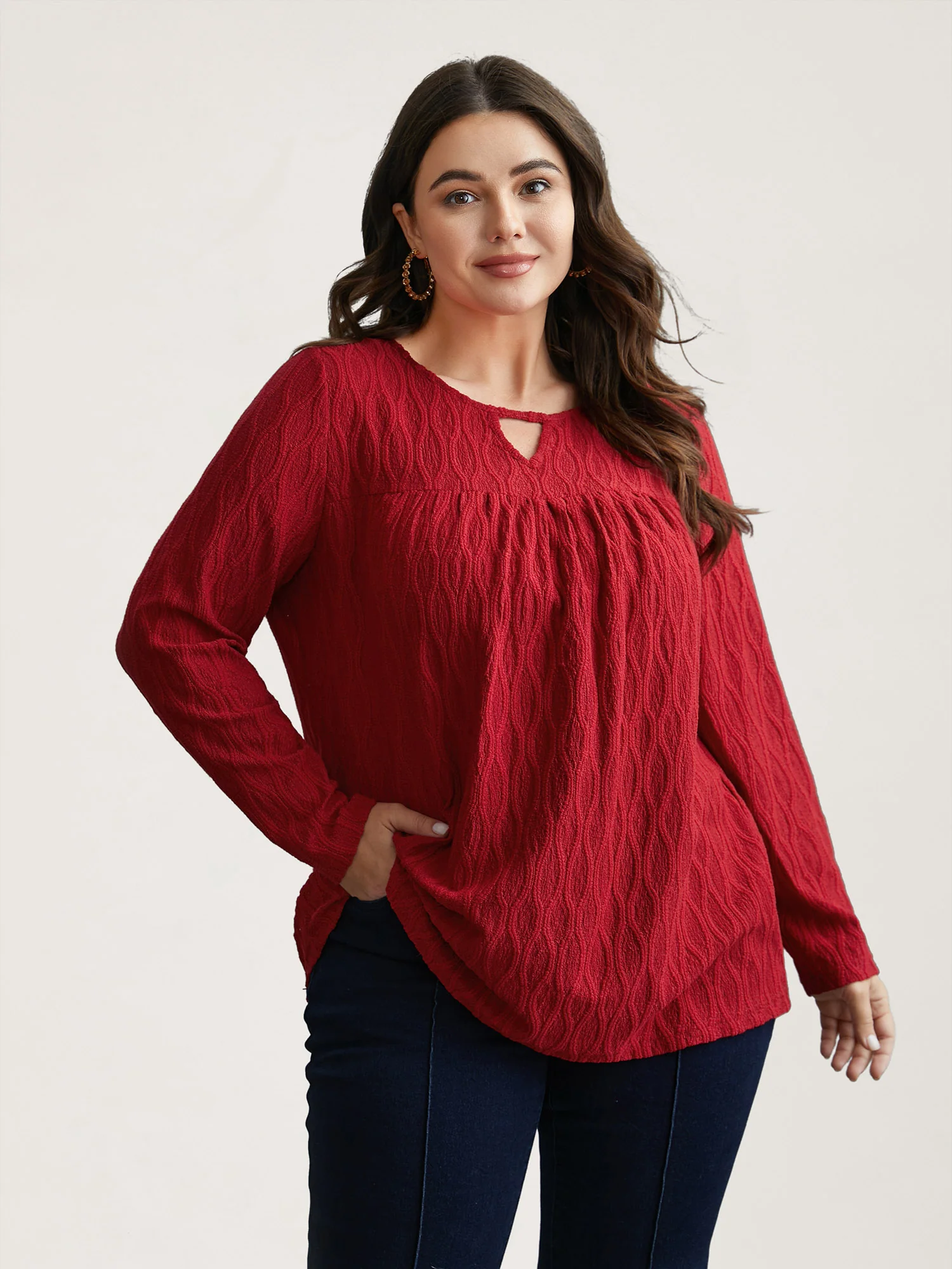Textured Keyhole Gathered Knit Top - Image 7